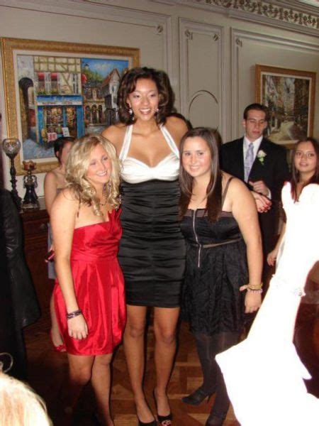 The World's Tallest Women (59 pics) - Izismile.com