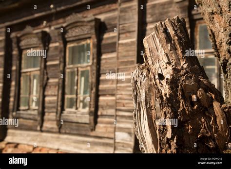 Traditional house in the Russian village Stock Photo - Alamy