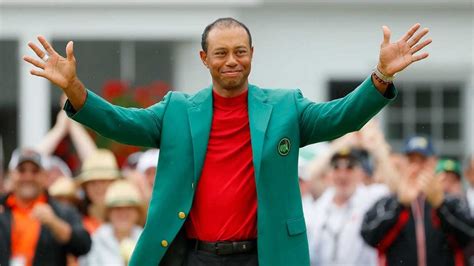 2019 Masters Highlights: Rewatch Tiger Woods' best shots