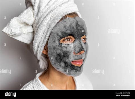 Dead skin cells hi-res stock photography and images - Alamy