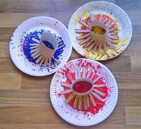 Firework & Bonfire Night Crafts for Toddlers | Bonfire night crafts, Fireworks craft, Toddler crafts