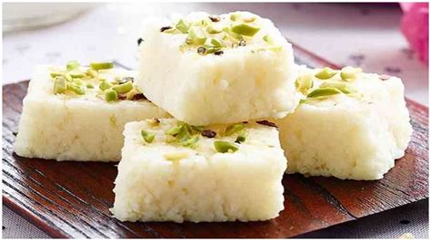 Kalakand Recipe : ऐसे तैयार करें स्वादिष्ट और आसान कलाकंद रेसिपी ...