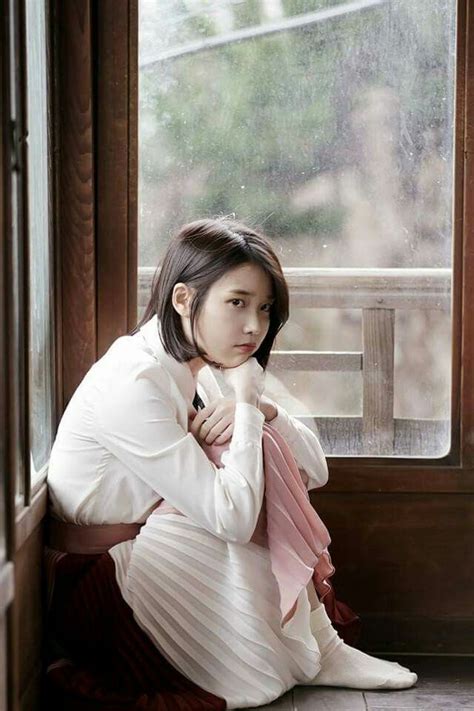 IU Through the night | Iu short hair, Kpop girls, Korean actresses