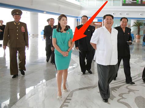 South Korea to North Korea: KIM JONG UN'S WIFE CARRIES A REALLY EXP...