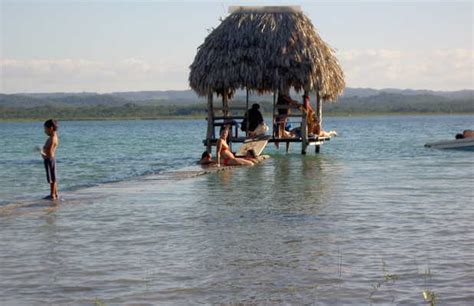 Lake Petén Itza in Flores: 12 reviews and 32 photos