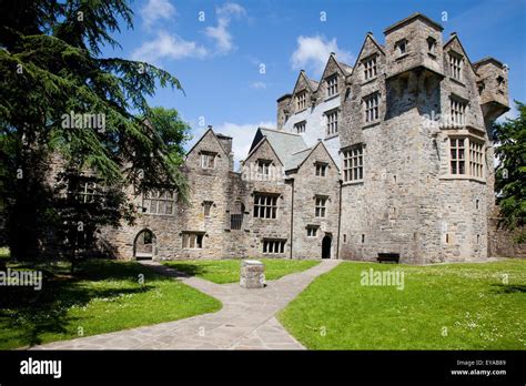 Historic Donegal Castle; Donegal Town, County Donegal, Ireland Stock Photo - Alamy