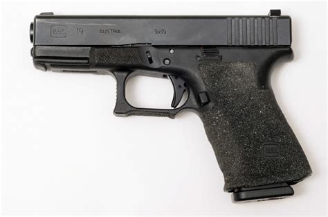 Glock 19 G19 Semi-Automatic Pistol Review - The Shooter's Blog