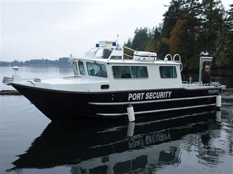 32' Cuddy Cabin Aluminum Boat by Silver Streak Boats