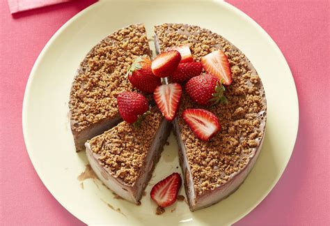 Ultimate Mars Bar Ice-Cream Cake | Sweet cooking, Cooking ice cream, Ice cream cake