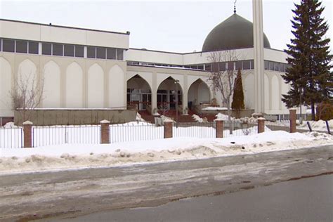 An Edmonton mosque welcomes the homeless