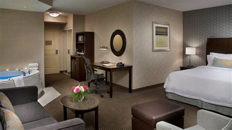 Hilton Garden Inn Toronto Airport Hotel West, ON