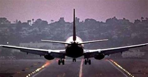 Gujarat signs MoU to build small airports