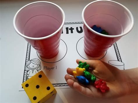 14 Dice Games for Kindergarten Math (With images) | Kindergarten games, Kindergarten math games ...