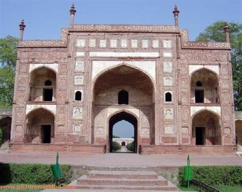 Art & Humanity: Art and Architecture in Jahangir Reign