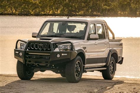 2020 Mahindra Pik-Up BLACK EDITION mHAWK 4WD Price & Specifications | CarExpert