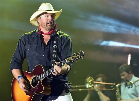 'It's always zero to 60 and 60 to zero!' Country star Toby Keith updates fans on health battle ...