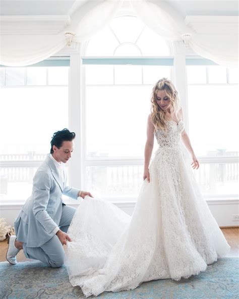 Tara Lipinski Wedding Photos | Tara lipinski, Johnny weir, Tara ...