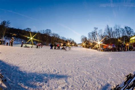 6 BEST North Carolina Ski Resorts (2024)