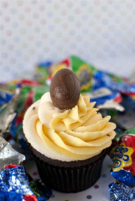 Cadbury Creme Egg Cupcakes