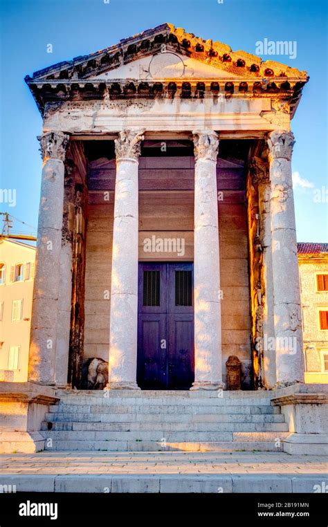 Historical center of Pula, Croatia Stock Photo - Alamy