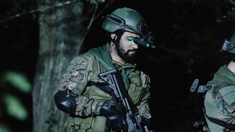 How Vicky Kaushal Became Major Vihan Shergill For Uri: The Surgical Strike? Find Out Here - Zee5 ...