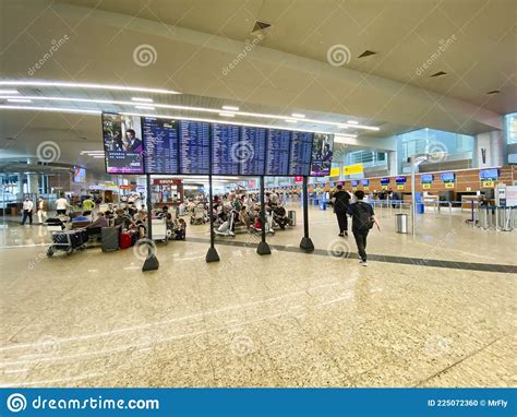 Sheremetyevo Airport, Terminal D Departure Hall Editorial Image - Image ...