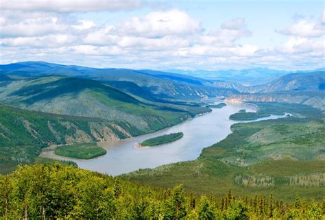 Meet the Pioneering Paddlers of the Yukon River Quest, the Epic 715km (444 Mile) Adventure Race ...