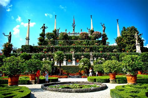 loveisspeed.......: The Palace of Isola Bella on Lake Maggiore..Palazzo Borromeo....lovely!