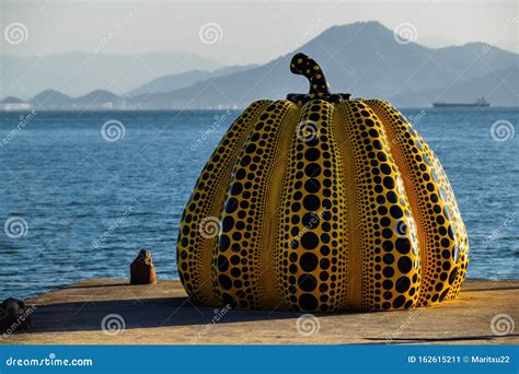 Yayoi Kusama`s Yellow Pumpkin Sculpture in Naoshima, Japan Editorial ...