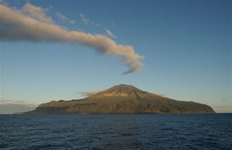 The Most Remote Inhabited Volcanic Island: Tristan da Cunha | Volcano ...