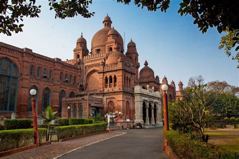 The Lahore Museum - CulturalHeritageOnline.com