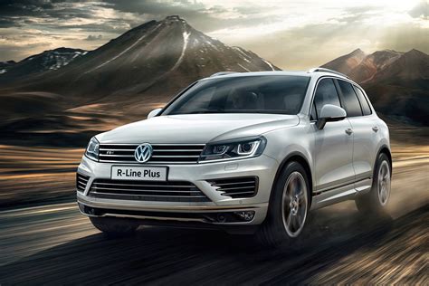 Top-spec VW Touareg R-Line Plus revealed | Auto Express