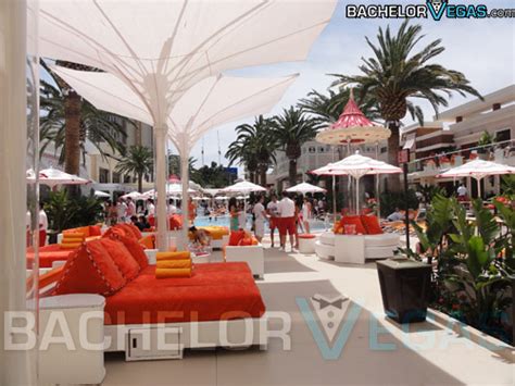 Encore Beach Club Pool Party ☀ Cabana Rental | Bachelor Vegas