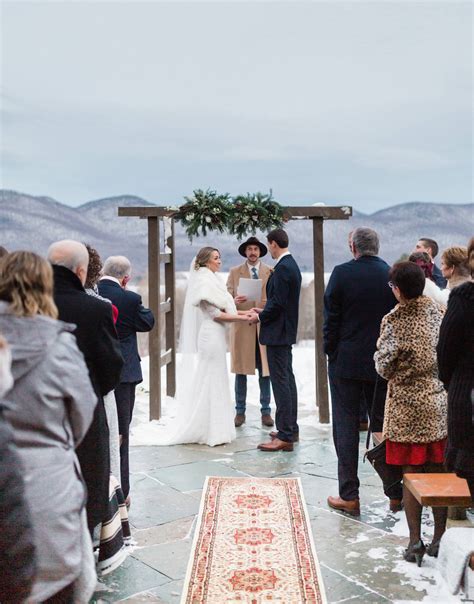 A WINTER WEDDING WITH A COMMUNITY RING BLESSING CEREMONY | Vermont Weddings