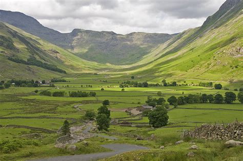 Great Langdale Valley photo - Jay Levin photos at pbase.com