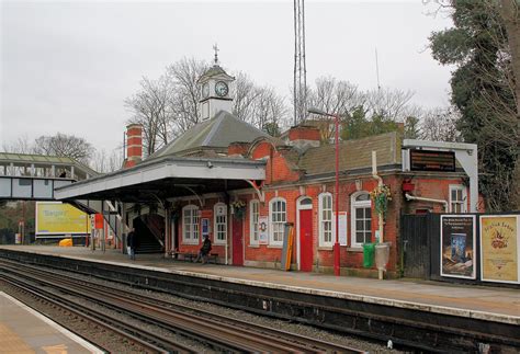 Hatch End Overground station | Looking south | bowroaduk | Flickr