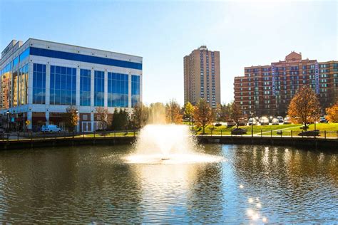 Lake and fountain in Gaithersburg, MD