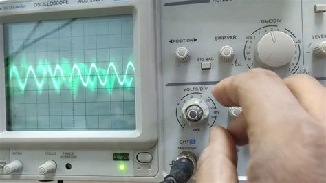 Oscilloscope and Function Generator - YouTube