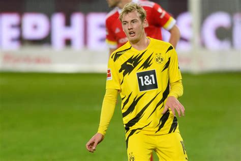 Julian Brandt To Arsenal? Axel Witsel Injury Puts An End To Speculations