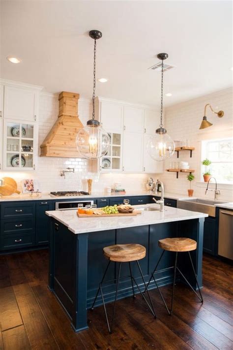 Designs by Joanna Gaines of HGTV "Fixer Upper" & owner of Magnolia ...