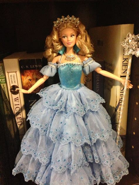 Glinda Doll from Wicked | Haven't seen many attempts at maki… | Flickr