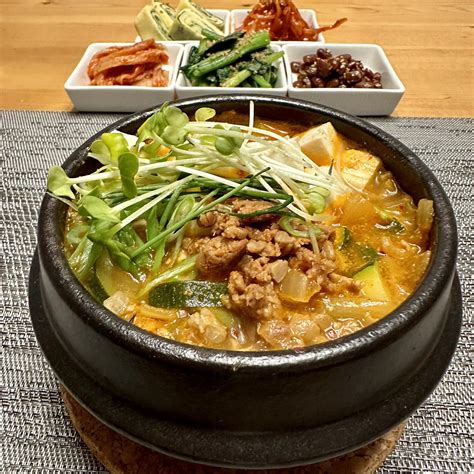 Cheonggukjang jjigae : r/KoreanFood