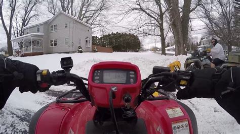 Honda Foreman 500 Plowing Snow - YouTube