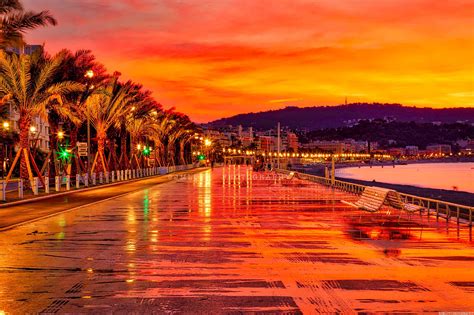 Nice : La promenade des Anglais au petit matin - Côte d'Azur France ...