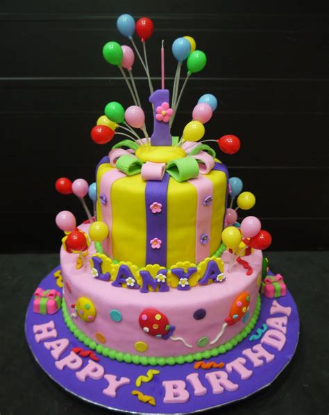 Cupcake Divinity: Balloons theme cake