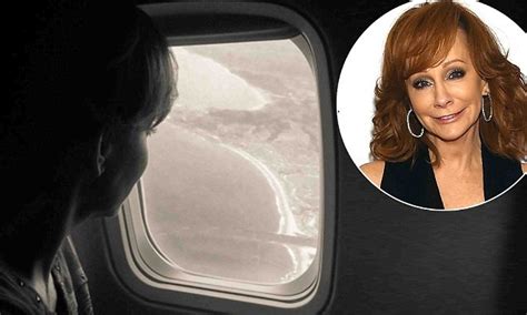 Reba McEntire posts tribute to band-mates who died in plane crash 25 ...