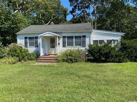 Bellport, NY Real Estate - Bellport Homes for Sale | realtor.com®