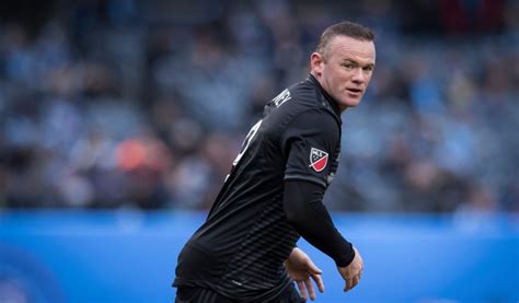 Wayne Rooney goal video: DC United star scores from own half - Sports ...