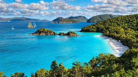 Trunk Bay - Virgin Islands National Park - backiee