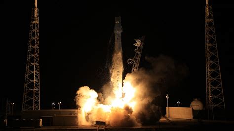 SpaceX still determining cause of Falcon 9 engine failure - CNET